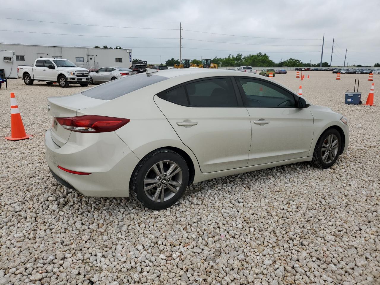 5NPD84LF8HH178805 2017 Hyundai Elantra Se