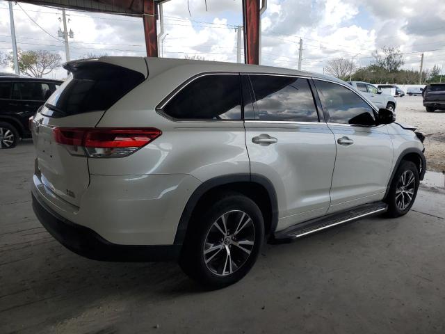 2017 Toyota Highlander Le VIN: 5TDZARFH4HS031086 Lot: 56063614