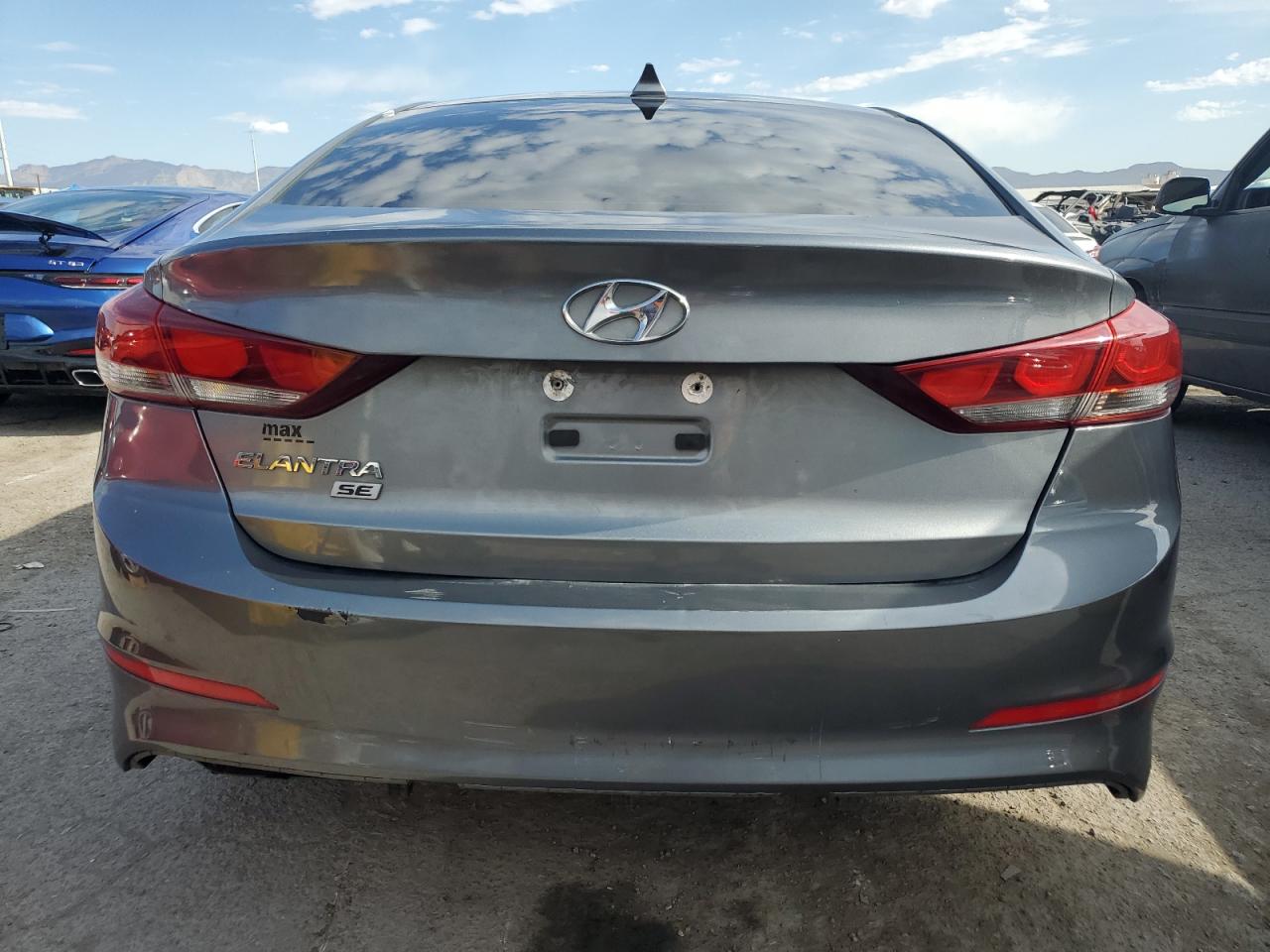 2017 Hyundai Elantra Se vin: KMHD74LF7HU152457