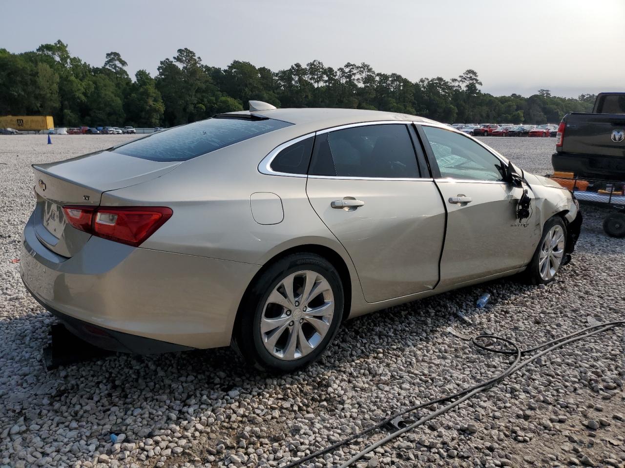 1G1ZE5STXGF245644 2016 Chevrolet Malibu Lt