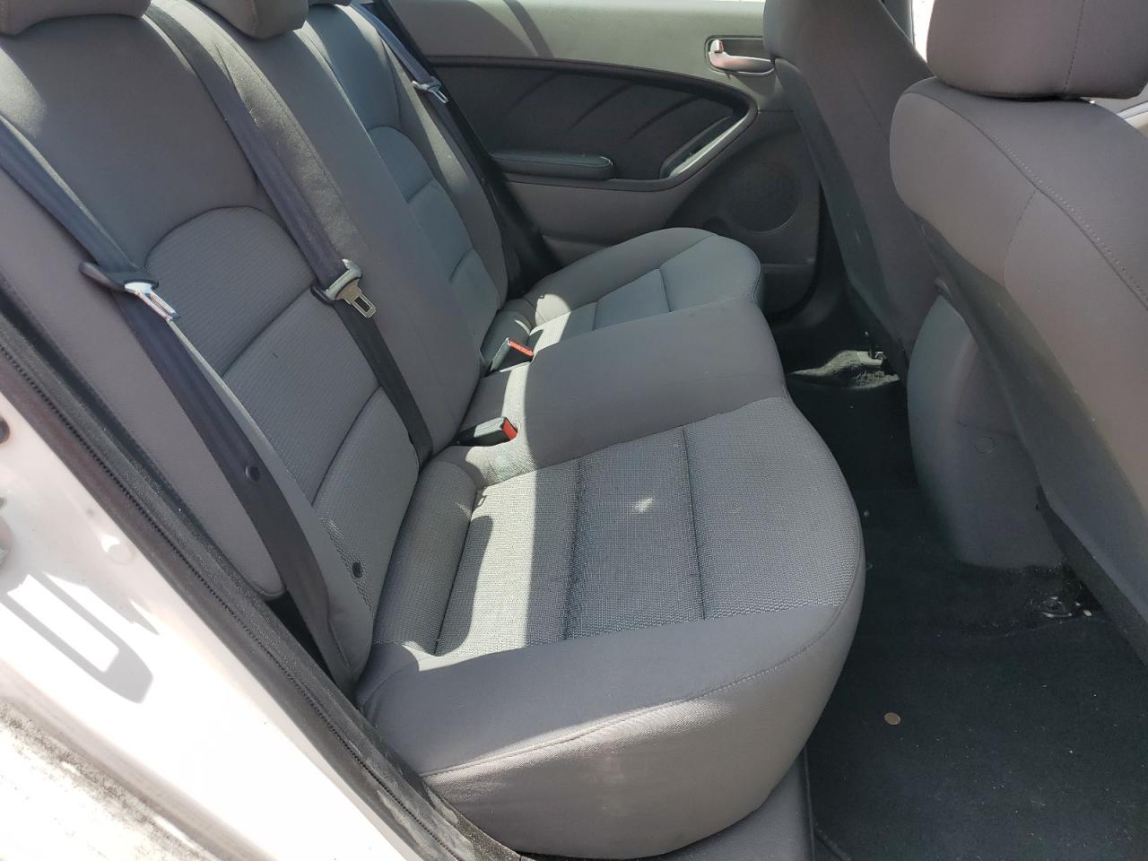 3KPFK4A73HE021208 2017 Kia Forte Lx