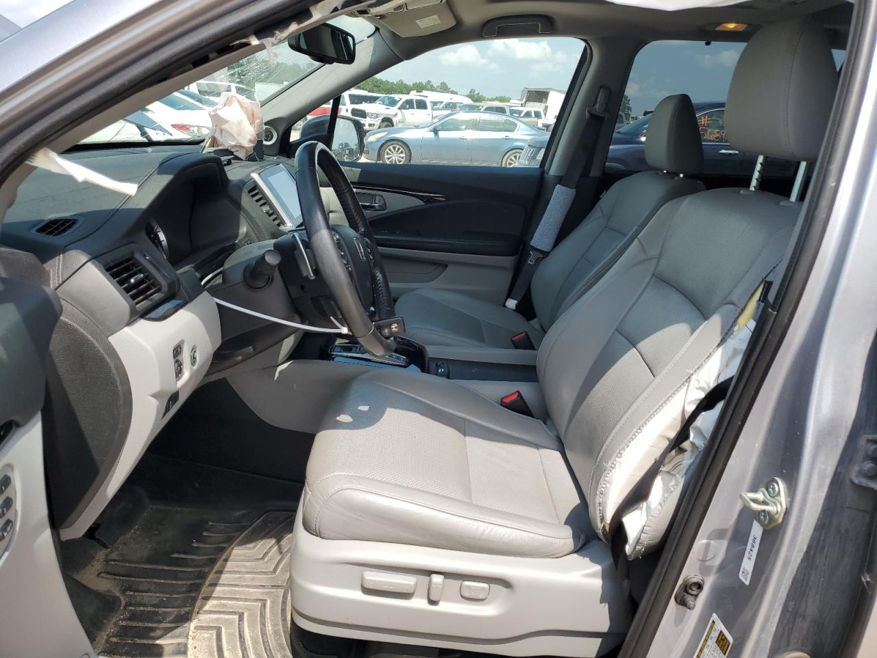 5FNYF6H08GB065666 2016 Honda Pilot Elite