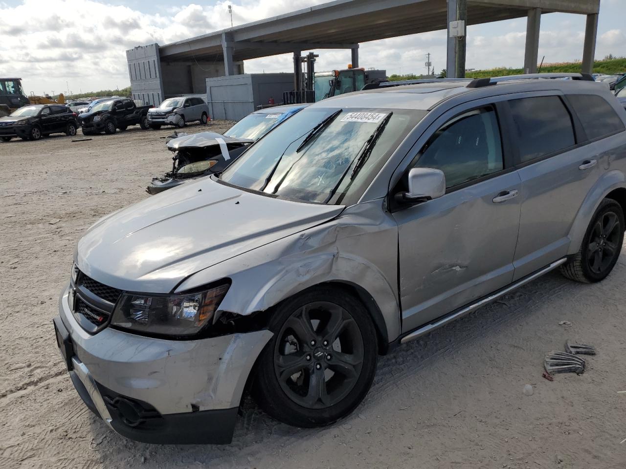 3C4PDCGB9LT272713 2020 Dodge Journey Crossroad