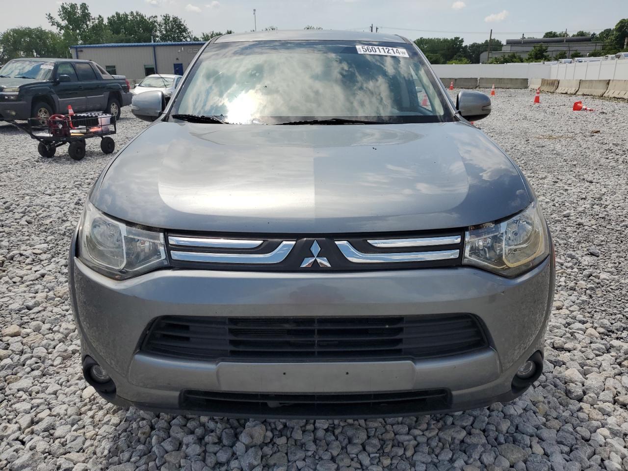 JA4AD3A31EZ010813 2014 Mitsubishi Outlander Se