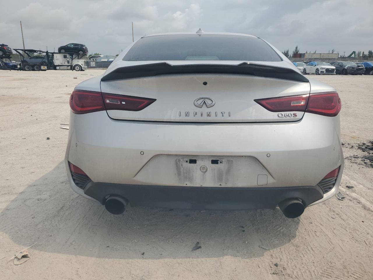 JN1FV7EK7HM610841 2017 Infiniti Q60 Red Sport 400