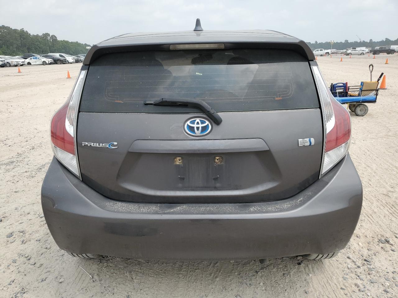 JTDKDTB32F1575807 2015 Toyota Prius C