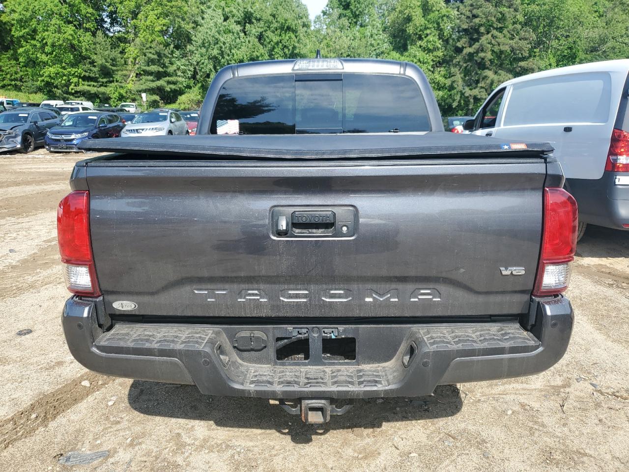 3TMCZ5AN8HM056514 2017 Toyota Tacoma Double Cab