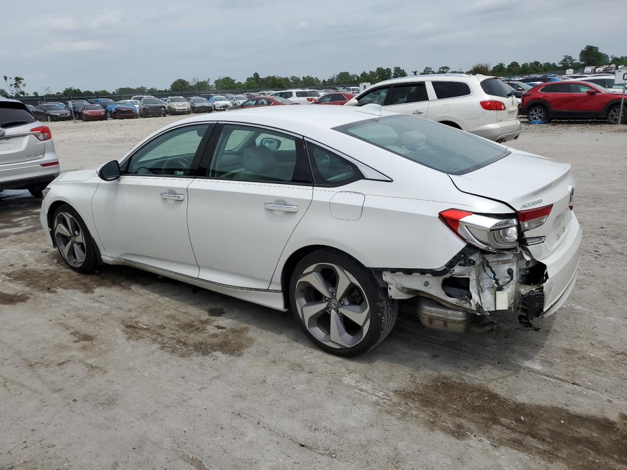 1HGCV1F91JA145247 2018 Honda Accord Touring