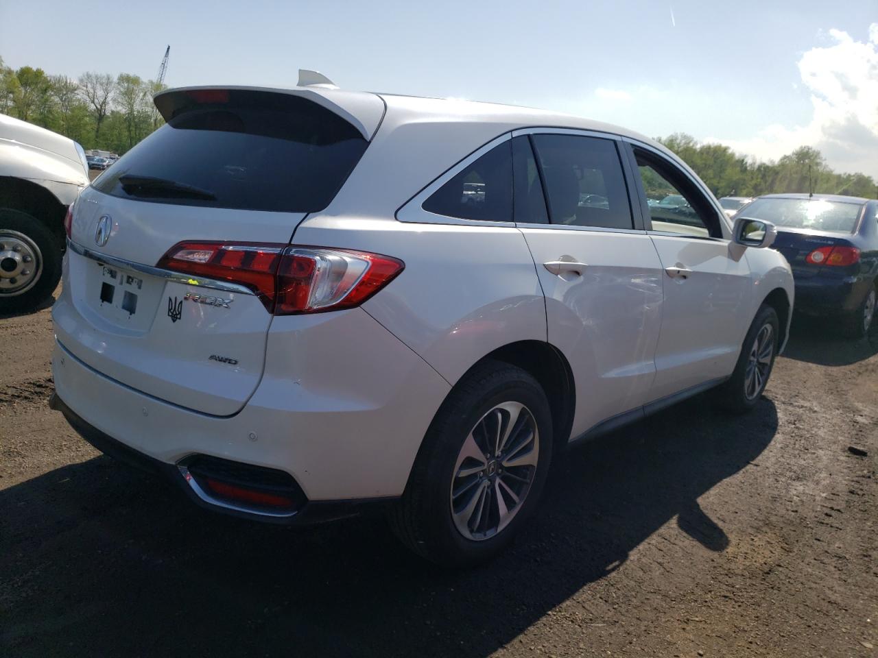 5J8TB4H73JL012421 2018 Acura Rdx Advance