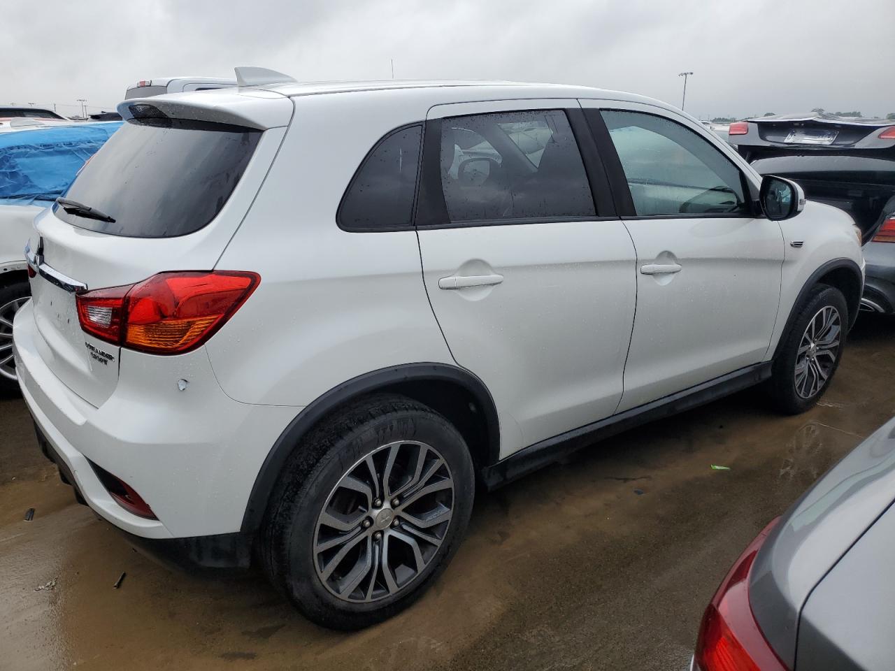 2019 Mitsubishi Outlander Sport Es vin: JA4AP3AU6KU005311