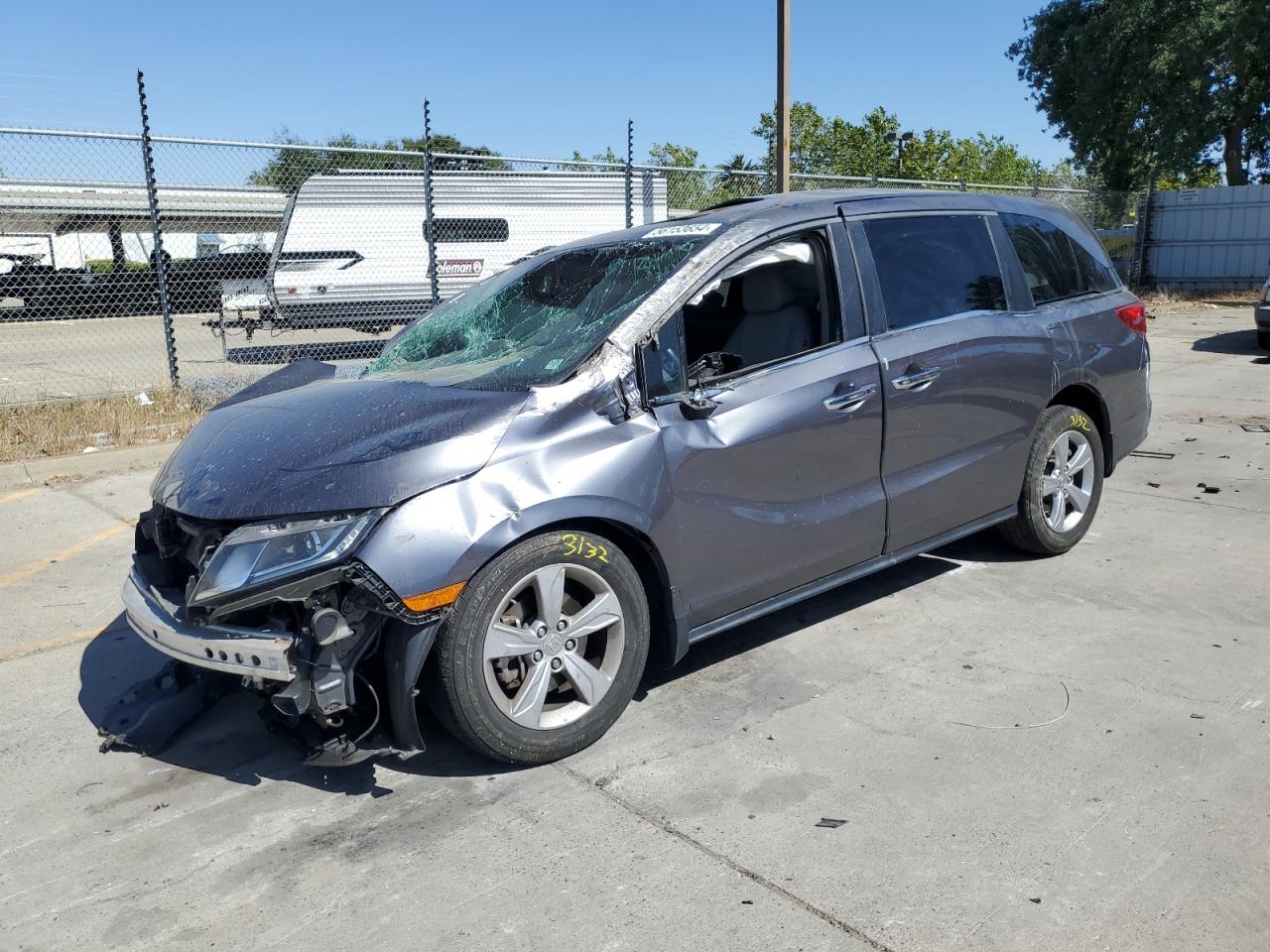 2018 Honda Odyssey Exl vin: 5FNRL6H77JB013978