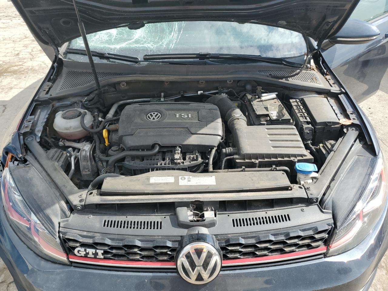 3VW447AU7JM290037 2018 Volkswagen Gti S/Se