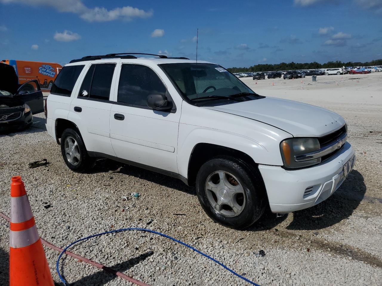 1GNDS13S372102607 2007 Chevrolet Trailblazer Ls