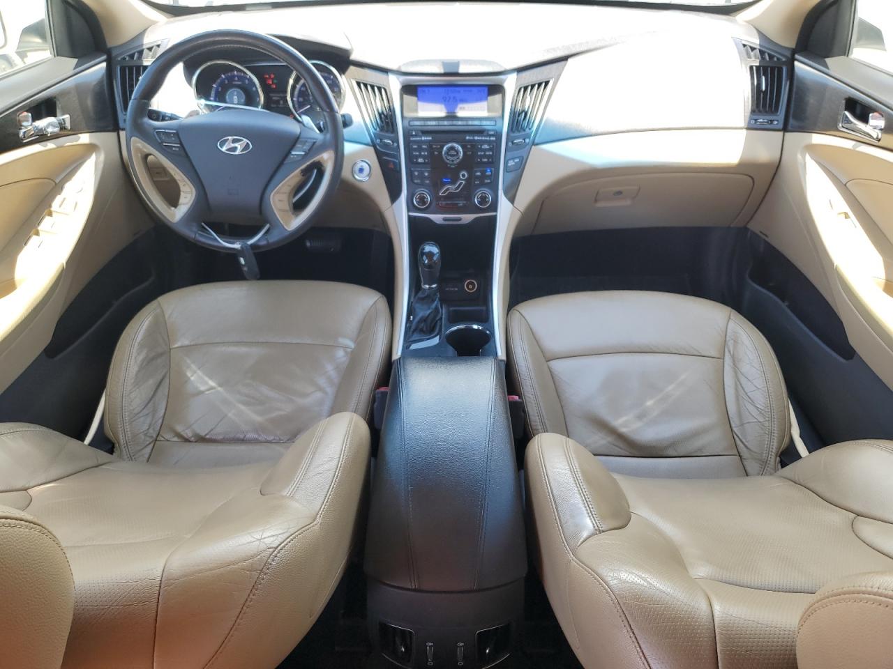 5NPEC4AB3BH221120 2011 Hyundai Sonata Se