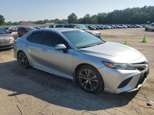 2018 Toyota Camry L VIN: 4T1B11HK4JU535825 Lot: 54525224