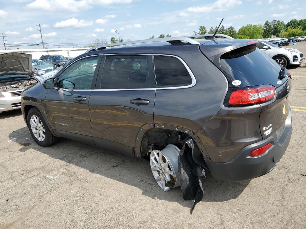 1C4PJMCB5GW366415 2016 Jeep Cherokee Latitude