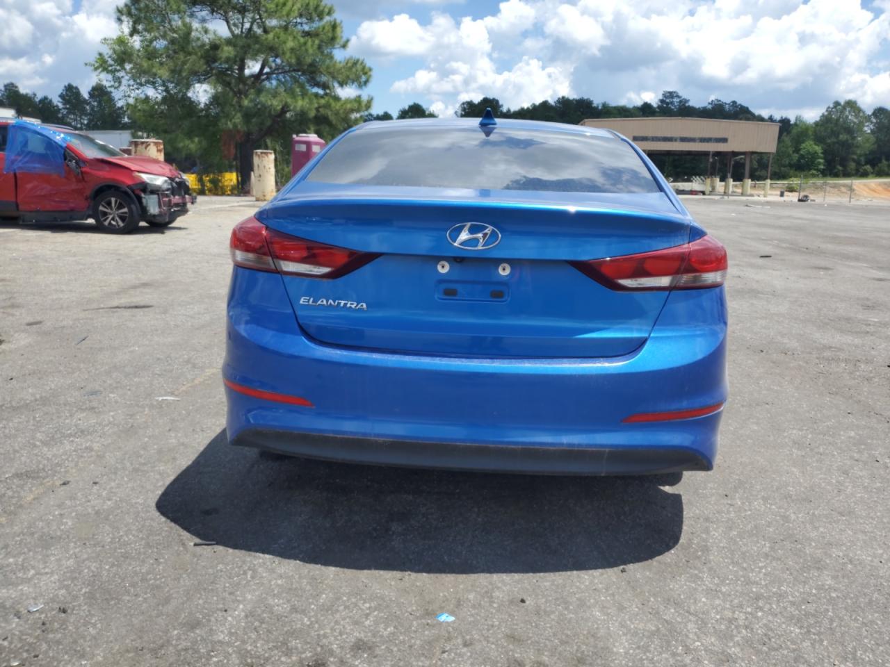 2017 Hyundai Elantra Se vin: 5NPD84LF7HH210322