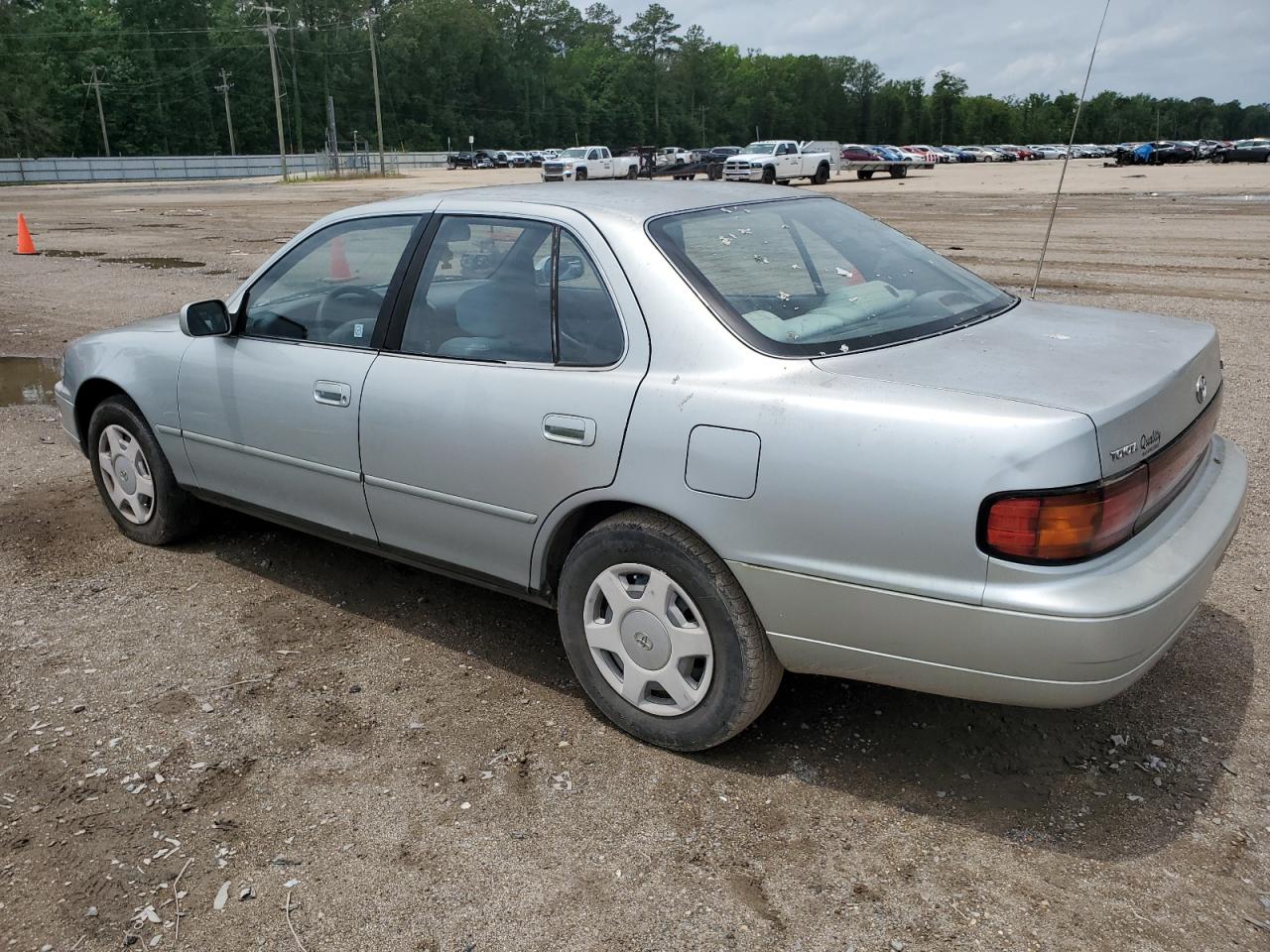 JT2GK12E0R0021878 1994 Toyota Camry Le