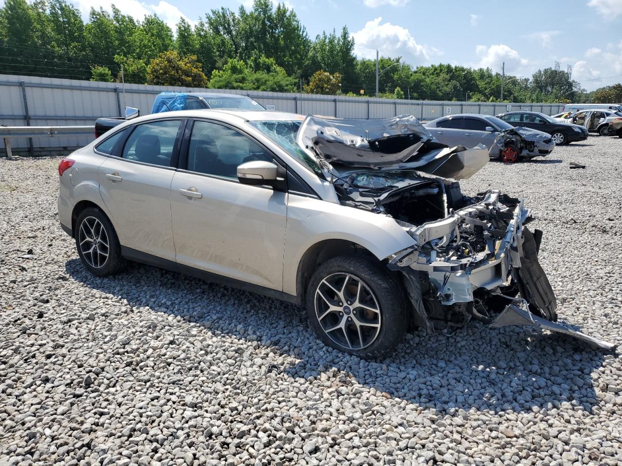 1FADP3H23JL239424 2018 Ford Focus Sel