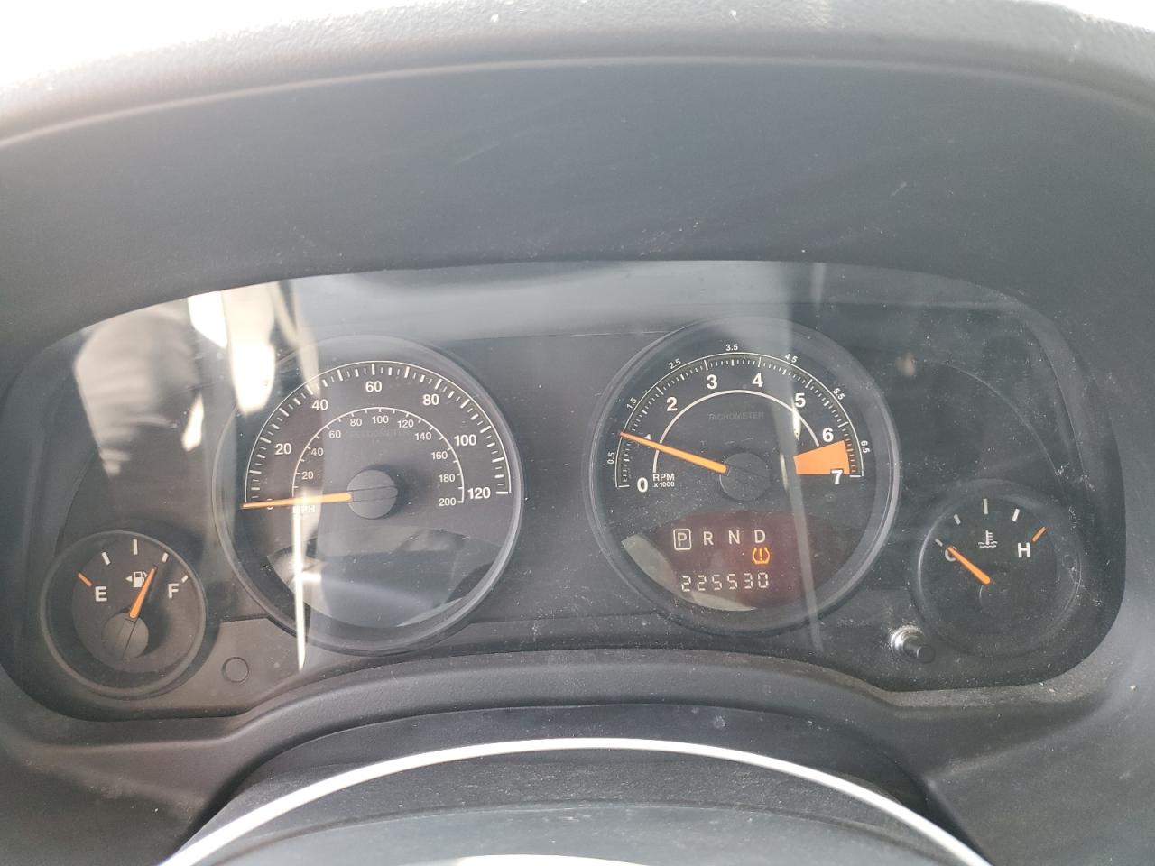 1C4NJCBA9FD170563 2015 Jeep Compass Sport