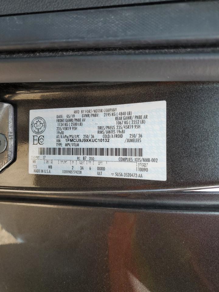 1FMCU9J9XKUC10132 2019 Ford Escape Titanium