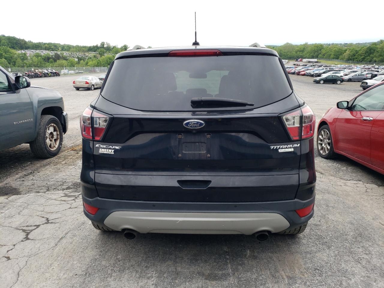 1FMCU0J98HUC84850 2017 Ford Escape Titanium