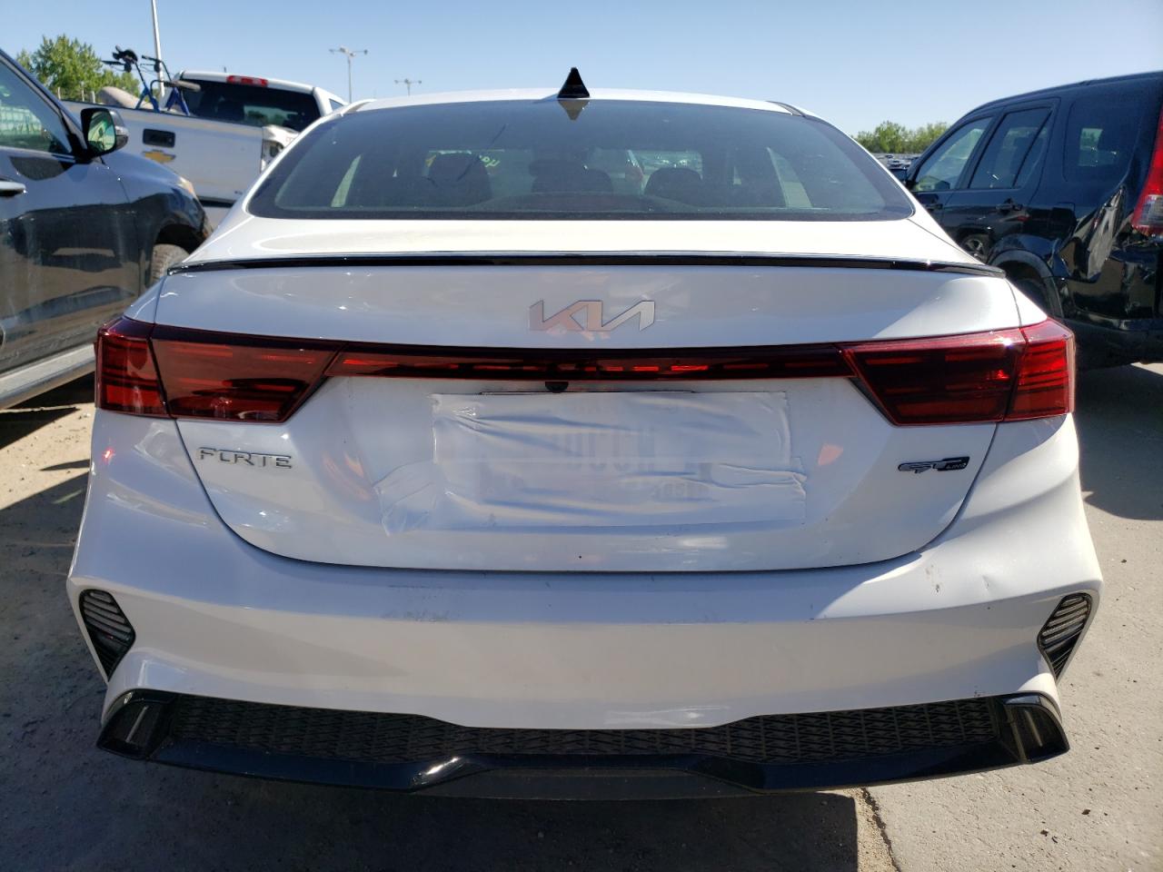 3KPF54AD1NE496560 2022 Kia Forte Gt Line