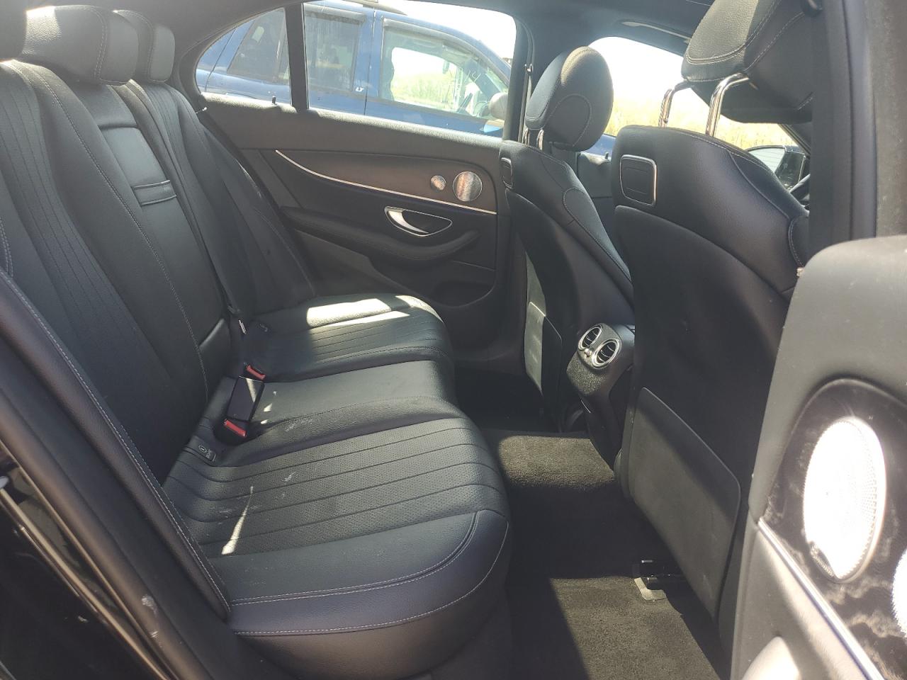 WDDZF4KB2KA490911 2019 Mercedes-Benz E 300 4Matic