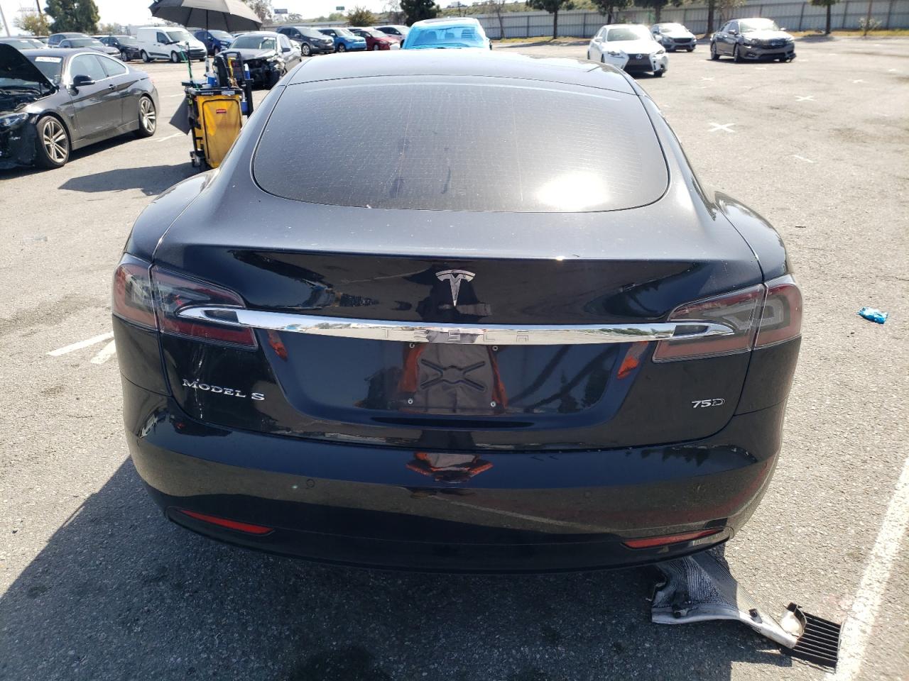 5YJSA1E23JF273748 2018 Tesla Model S