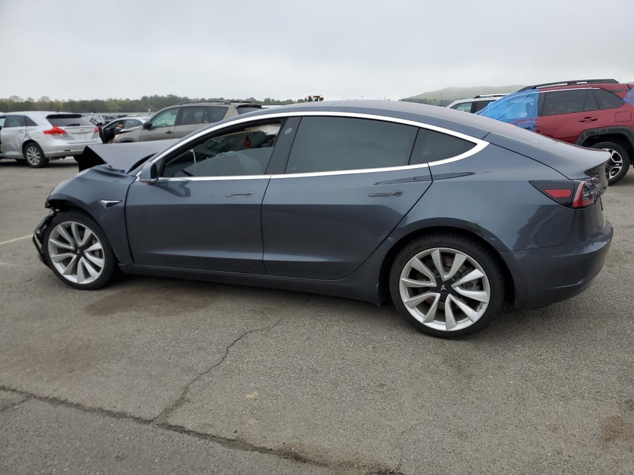 2019 Tesla Model 3 vin: 5YJ3E1EA6KF311040