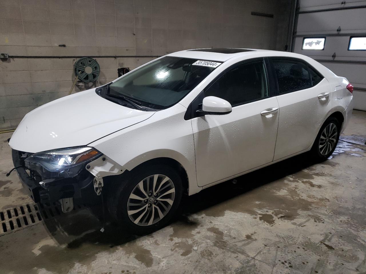 2T1BURHE6JC005714 2018 Toyota Corolla L