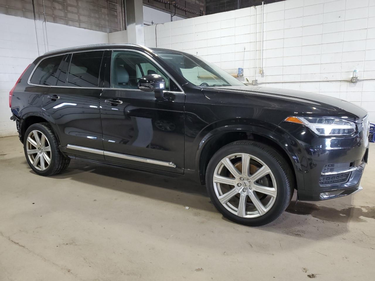 YV4A22PL5H1173882 2017 Volvo Xc90 T6