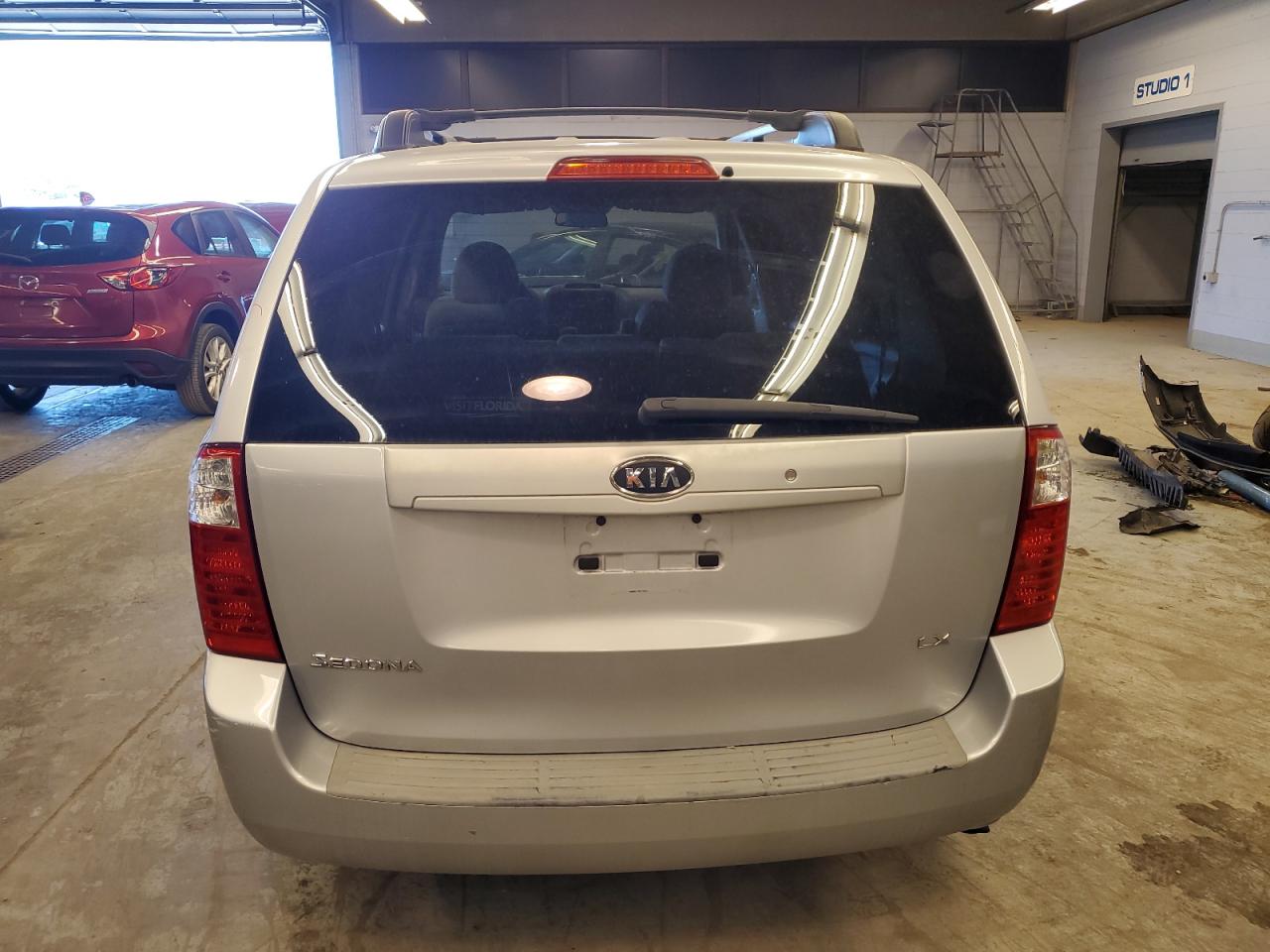 KNDMB233286250586 2008 Kia Sedona Ex