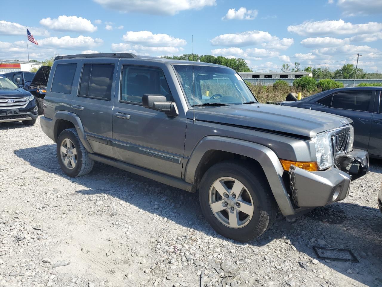 1J8HH48K18C133247 2008 Jeep Commander Sport