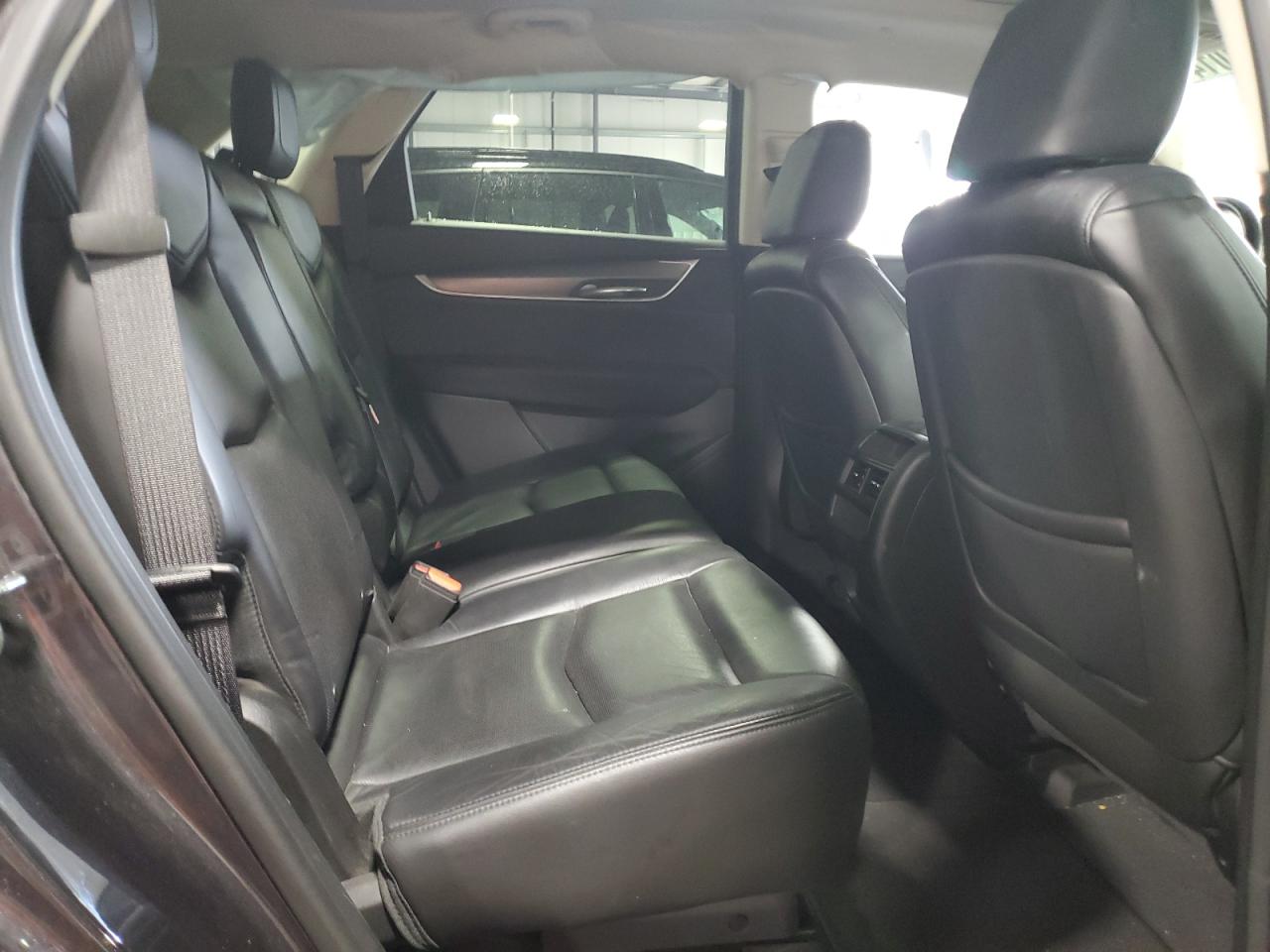 1GYKNDRSXHZ100470 2017 Cadillac Xt5 Luxury