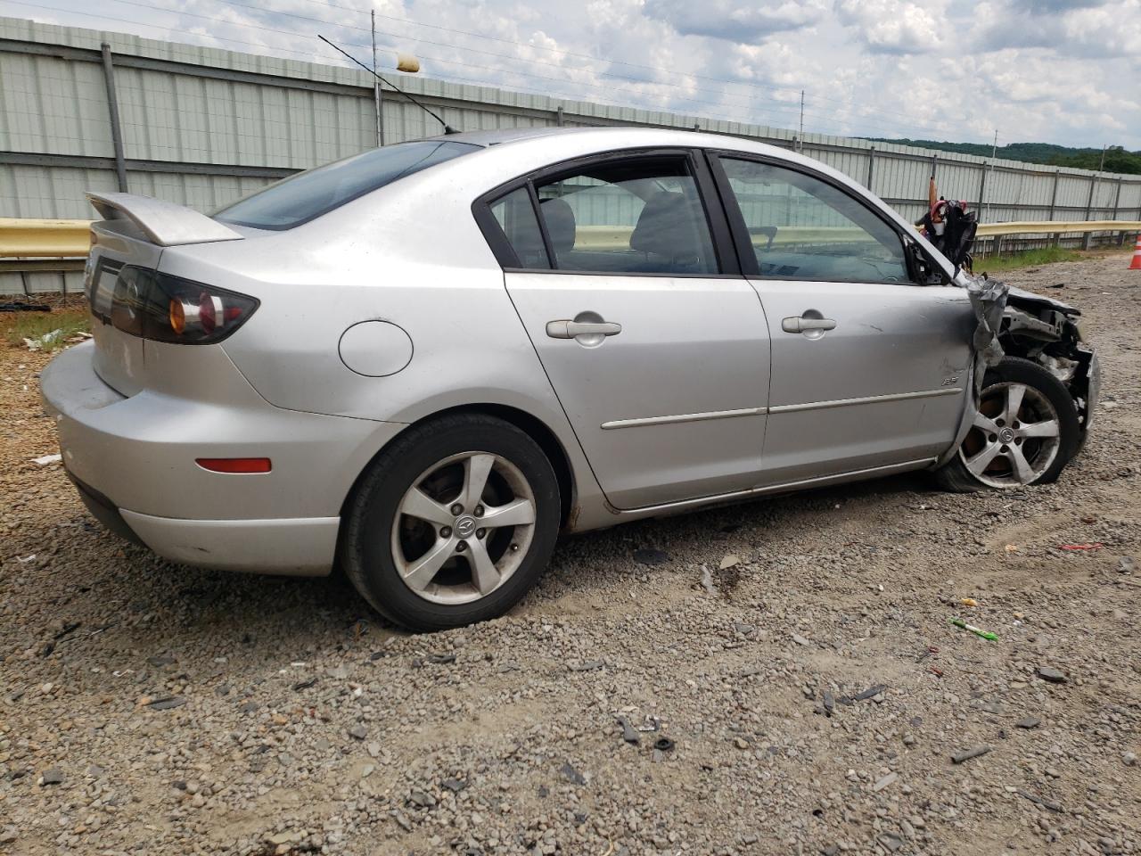 JM1BK123751320093 2005 Mazda 3 S