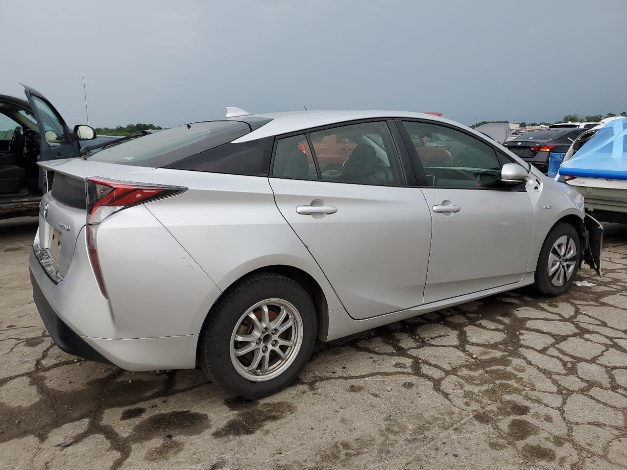 JTDKARFU6G3512388 2016 Toyota Prius