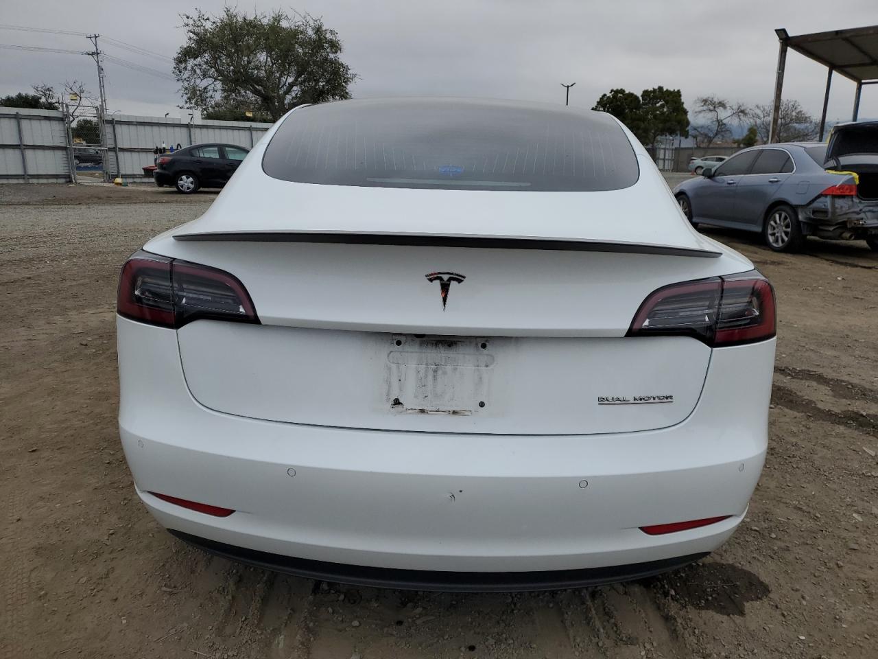 5YJ3E1EB4JF084356 2018 Tesla Model 3