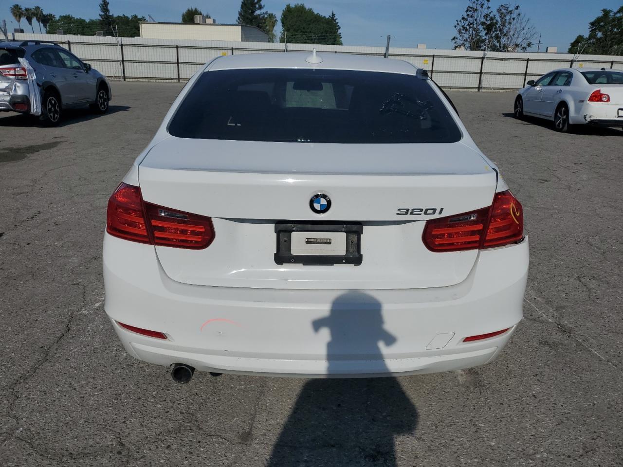 2014 BMW 320 I vin: WBA3B1G54ENS80155