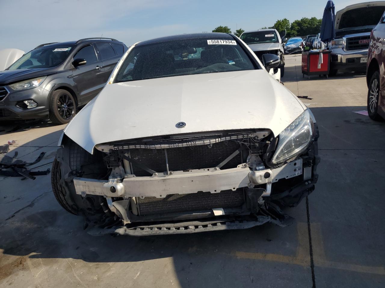 WDDWJ4JB5JF645231 2018 Mercedes-Benz C 300