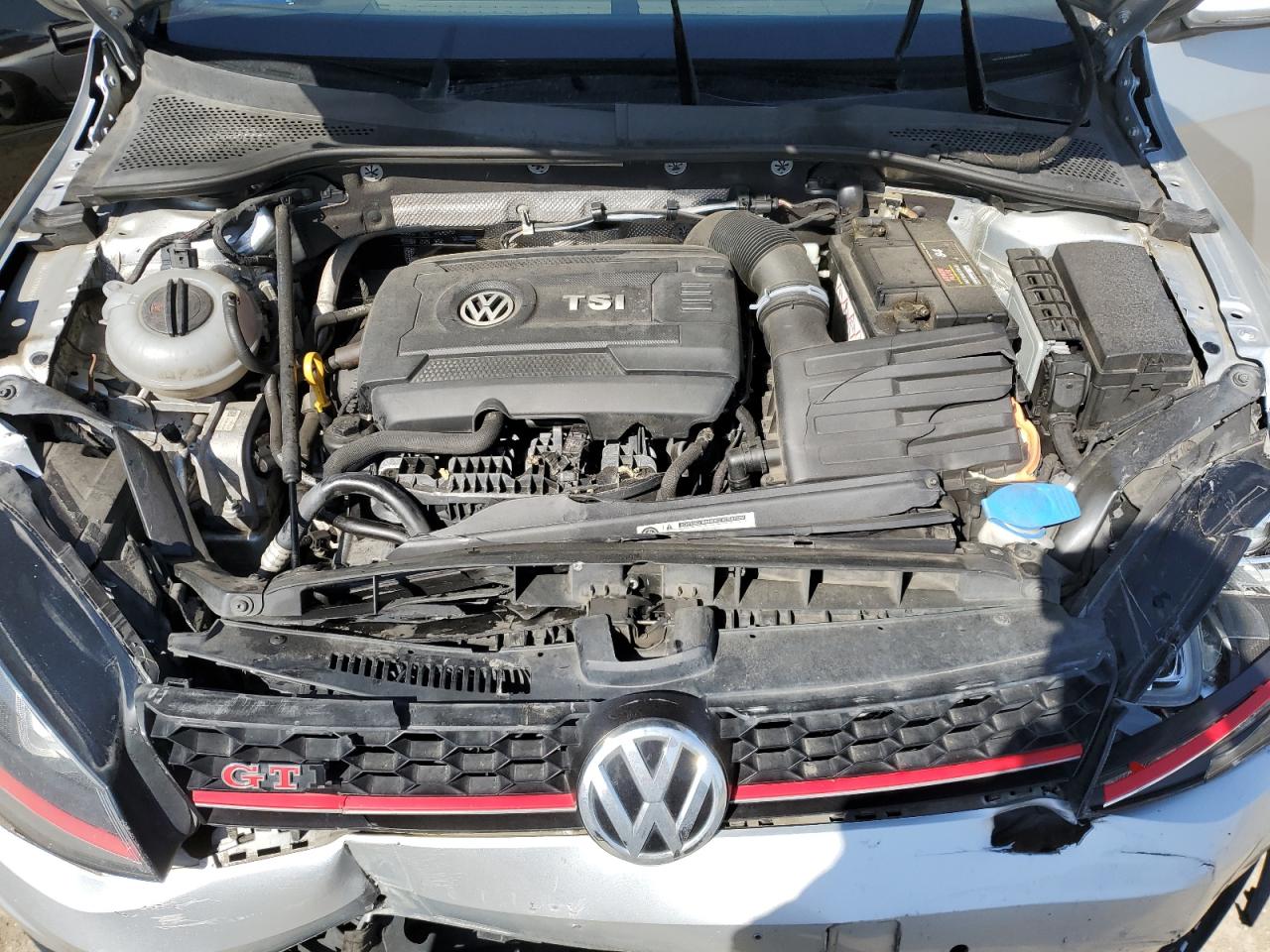 3VW447AU8HM045631 2017 Volkswagen Gti S/Se