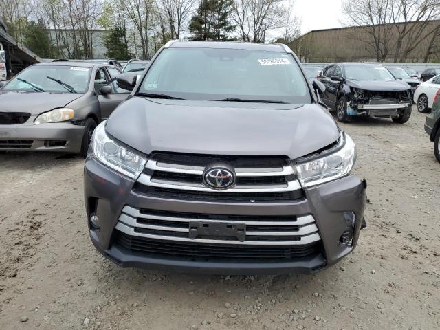 VIN 5TDJZRFH7KS701713 2019 Toyota Highlander, SE no.5