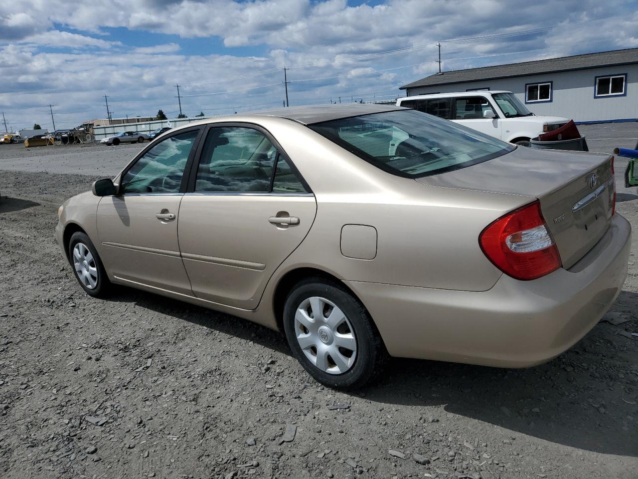 4T1BE32K52U053472 2002 Toyota Camry Le