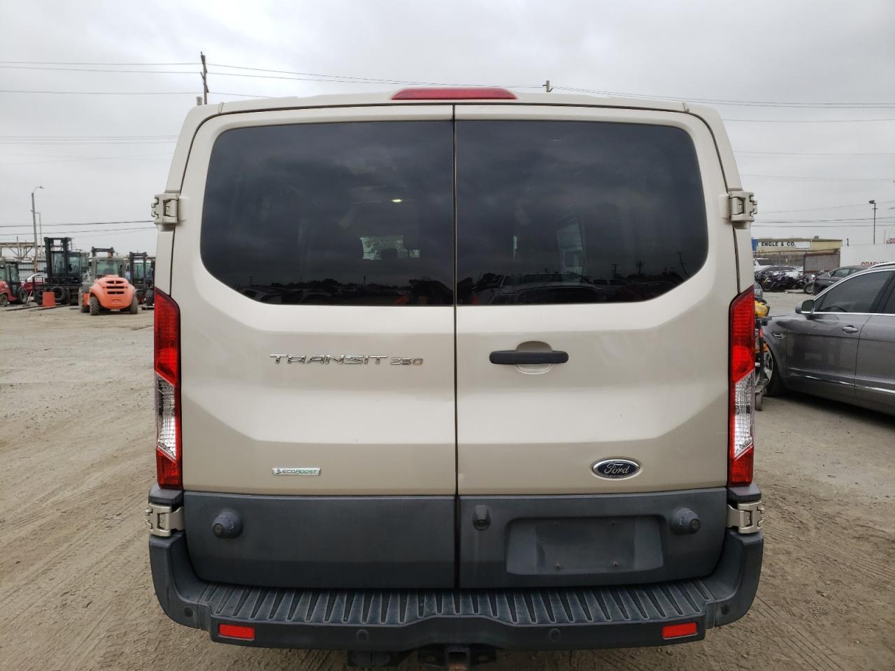 1FTYR2YG6HKA14524 2017 Ford Transit T-250