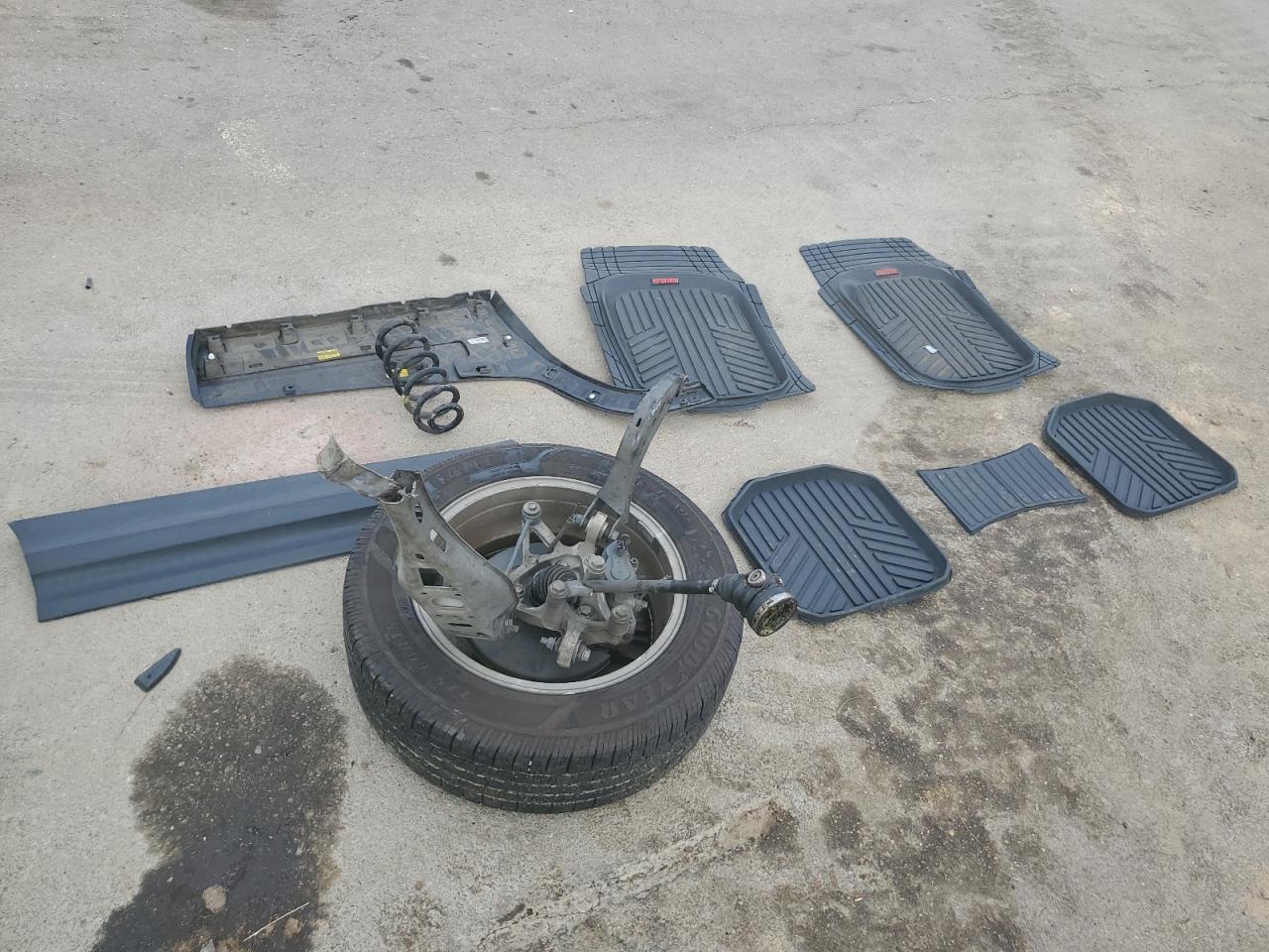 3GKALVEV5JL350519 2018 GMC Terrain Slt