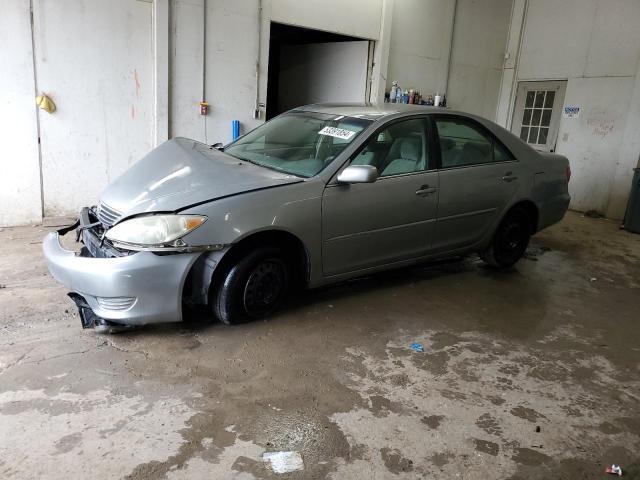 2005 Toyota Camry Le VIN: 4T1BE32K15U514137 Lot: 53391854