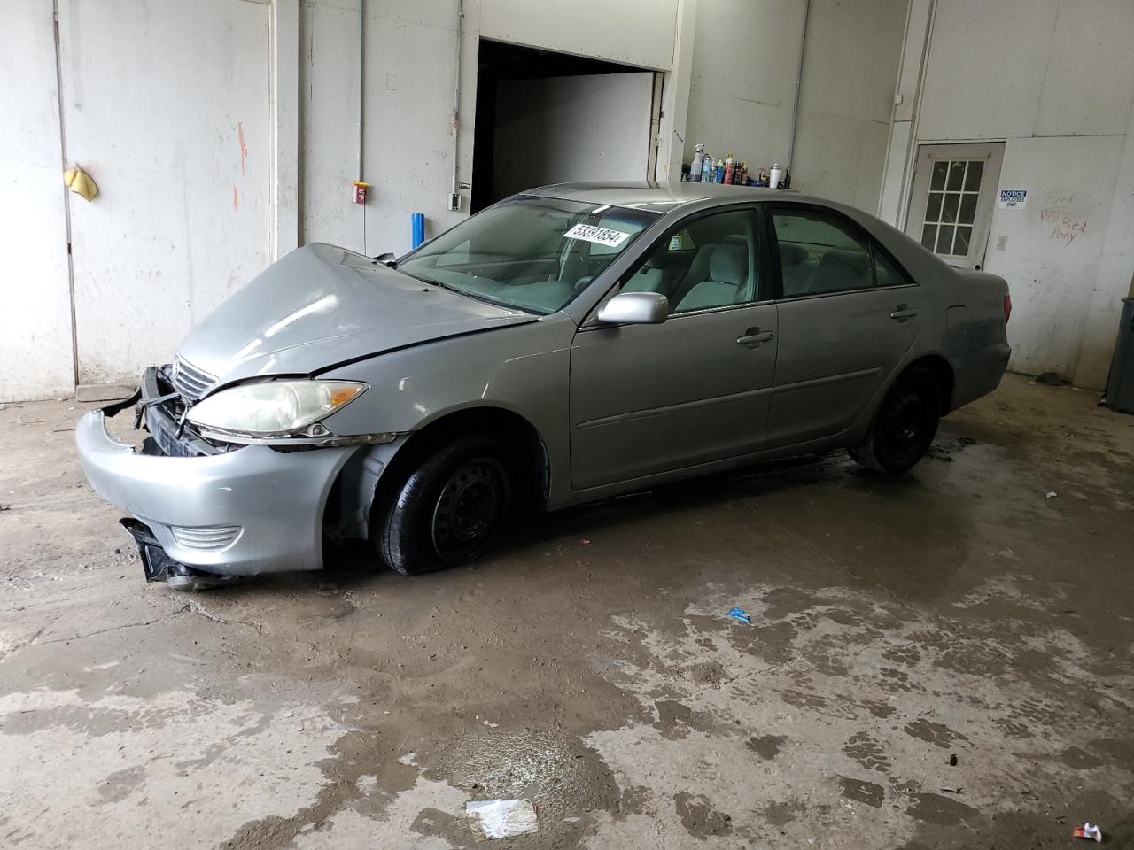 4T1BE32K15U514137 2005 Toyota Camry Le