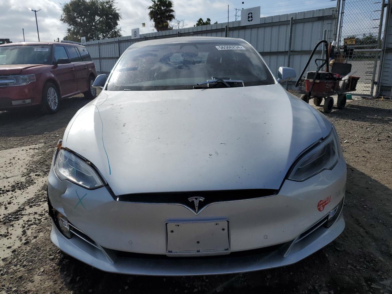 5YJSA1E24JF265478 2018 Tesla Model S