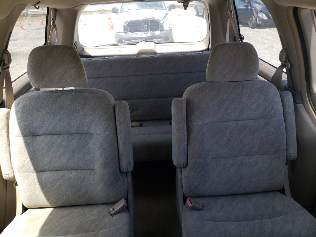 2HKRL1863YH600202 2000 Honda Odyssey Ex