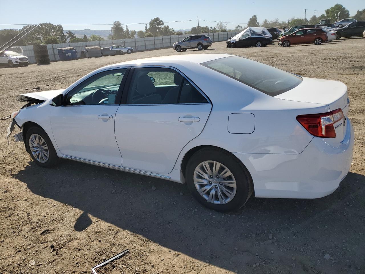 2014 Toyota Camry L vin: 4T1BF1FK1EU375753